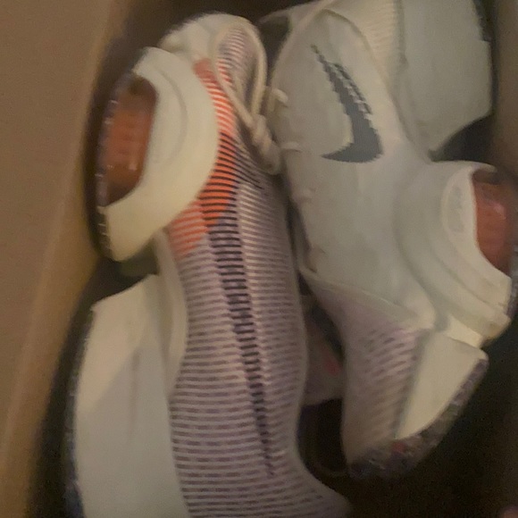 Nike Shoes - Nike Superzoom size 8 but would probably fit 7.5. Very Recently purchased.
